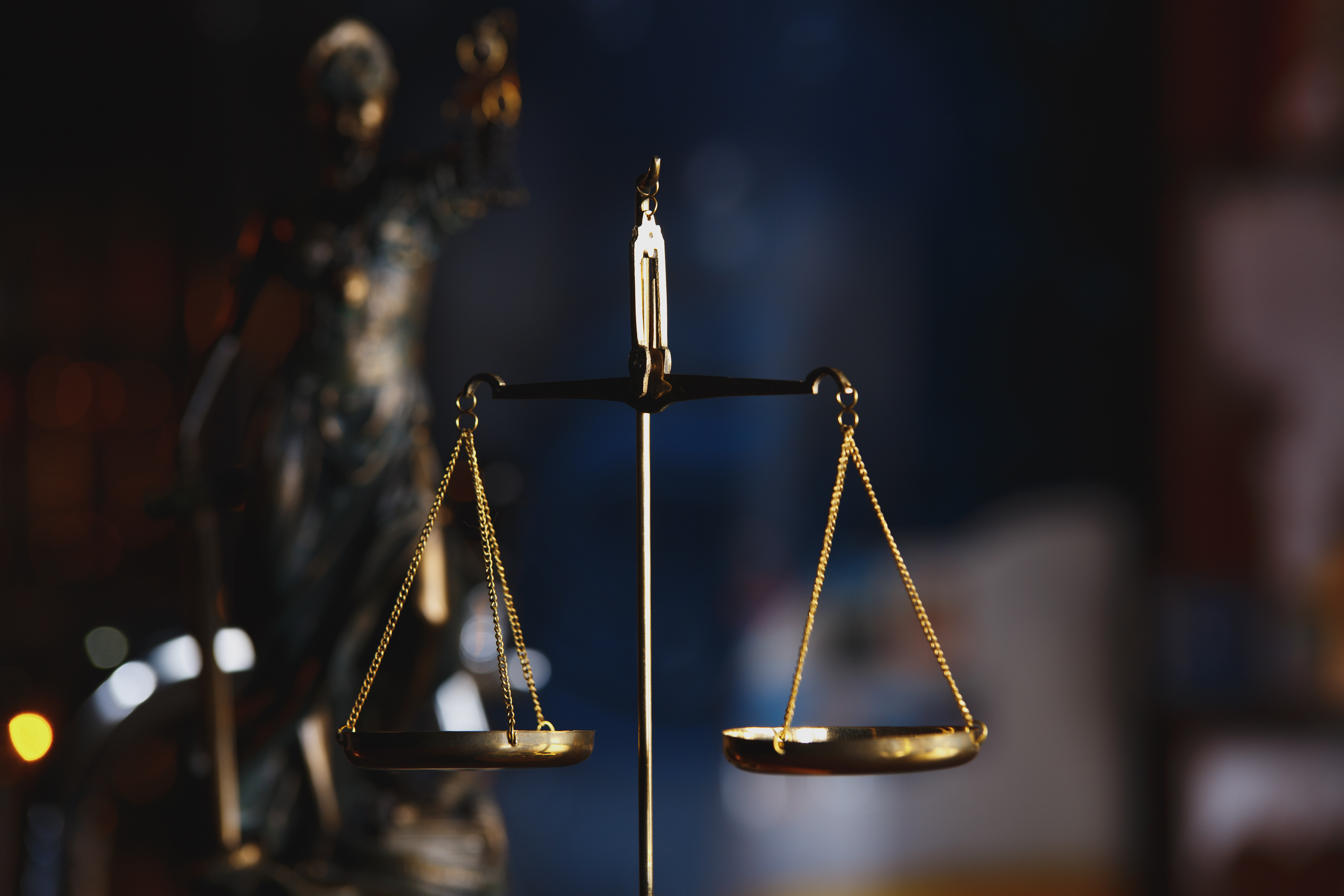Ümraniye Ceza Avukatı - Uyuşturucu veya Uyarıcı Madde İmal ve Ticareti Suçu
